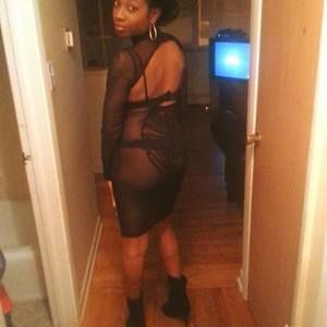 Meet your Posher, Ebony